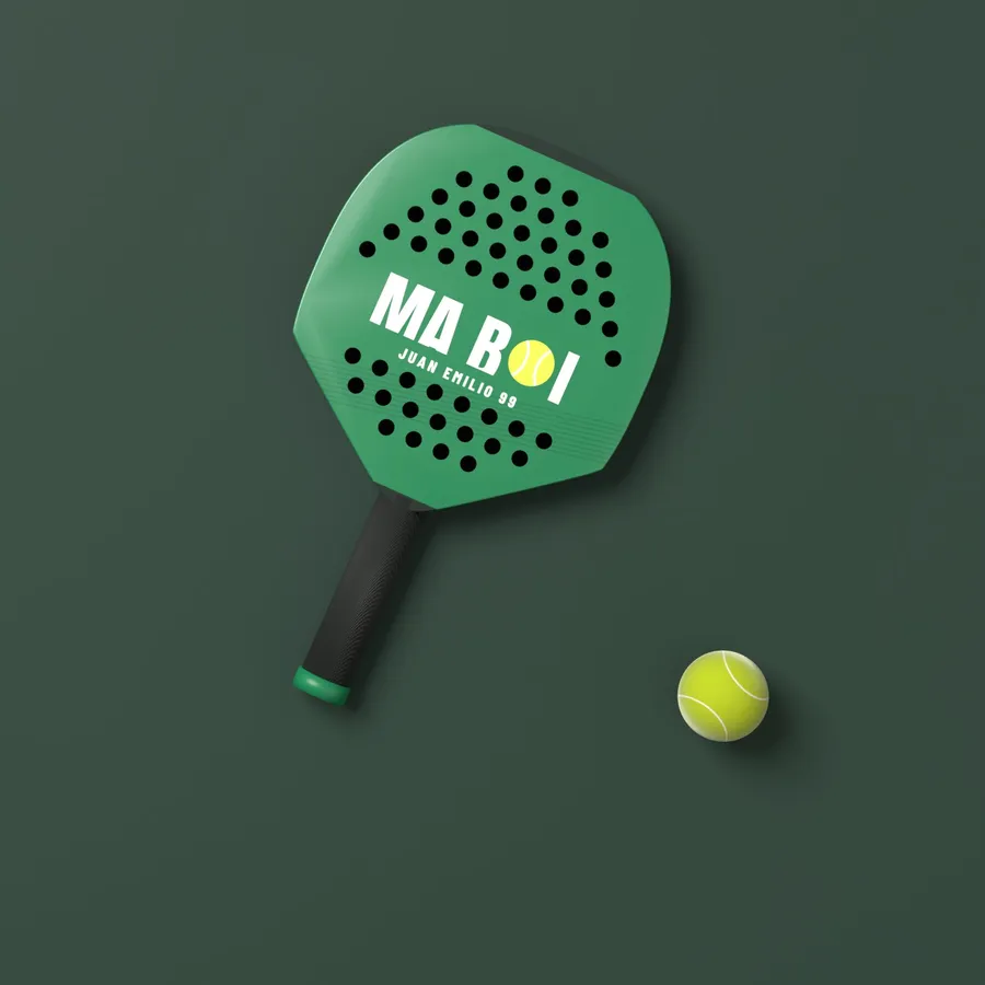 The MA BOI paddle and a padel ball